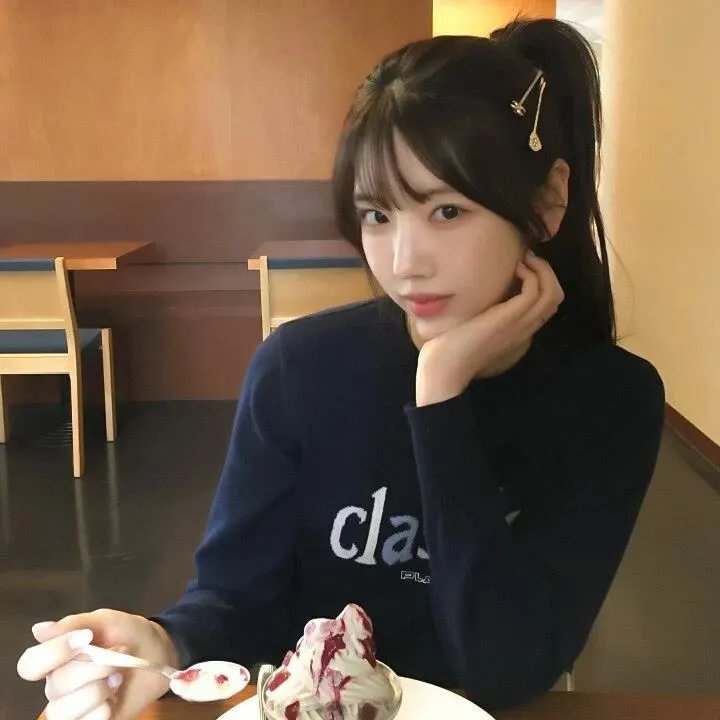 蕾哈娜内衣秀